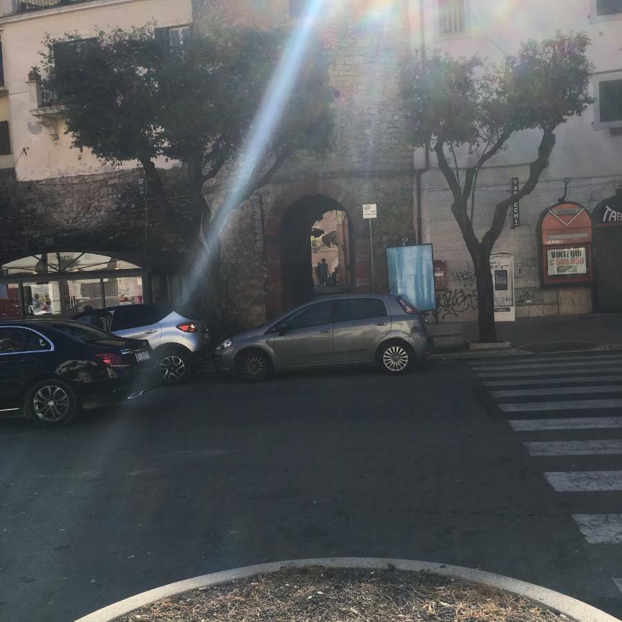 Casetta Del Borghetto -Nel Cuore Del Borghetto Nettuno Bagian luar foto